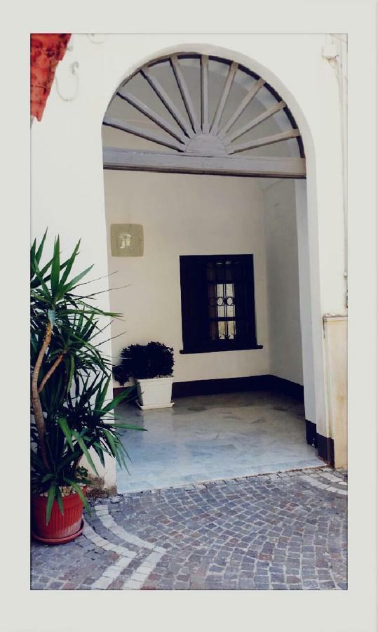 Ferienwohnung Il Volo Del Gabbiano Neapel Exterior foto