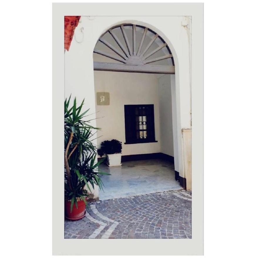 Ferienwohnung Il Volo Del Gabbiano Neapel Exterior foto